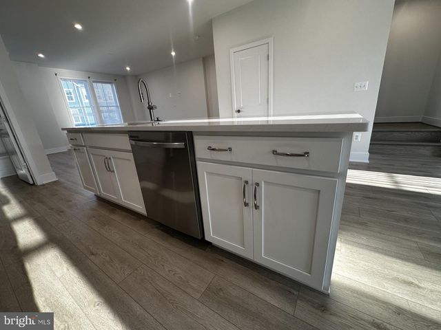112 GALAXY, Stephenson, VA 22656