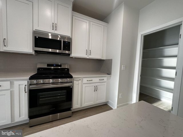 112 GALAXY, Stephenson, VA 22656