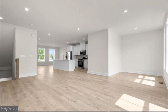 112 GALAXY, Stephenson, VA 22656