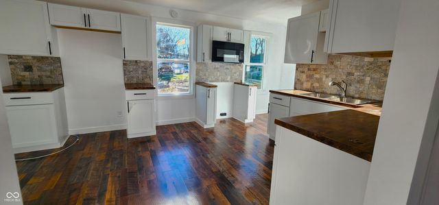 150 Lake Hart, Mooresville, IN 46158