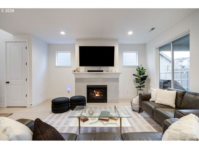 18008 Ne 48TH Ct, Vancouver, WA 98686