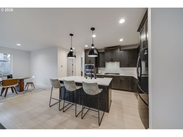 18008 Ne 48TH Ct, Vancouver, WA 98686