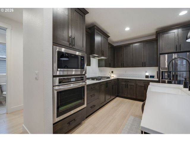 18008 Ne 48TH Ct, Vancouver, WA 98686