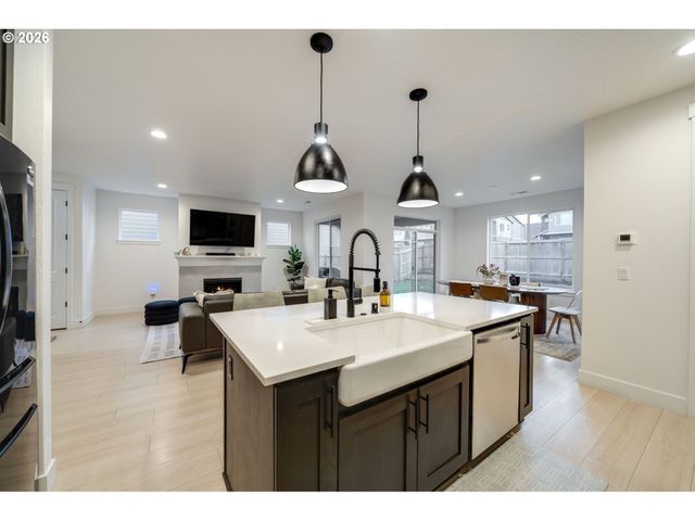 18008 Ne 48TH Ct, Vancouver, WA 98686