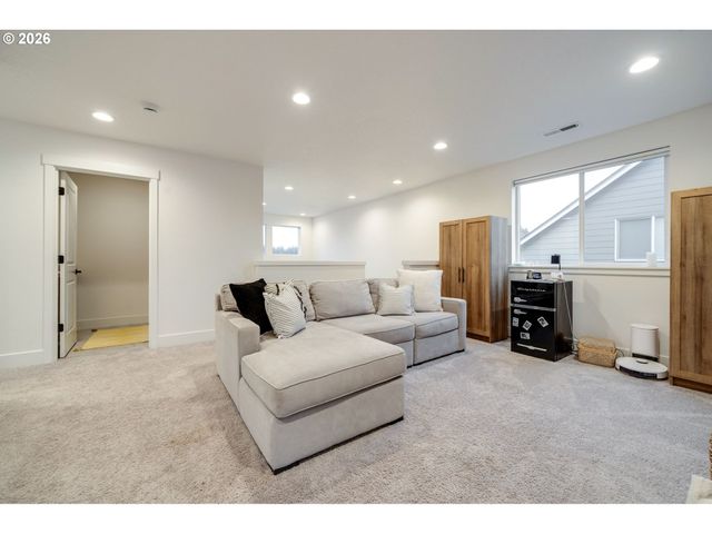 18008 Ne 48TH Ct, Vancouver, WA 98686