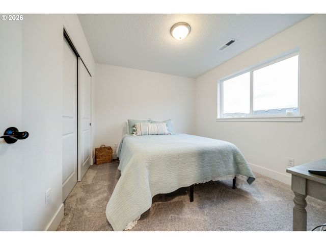 18008 Ne 48TH Ct, Vancouver, WA 98686