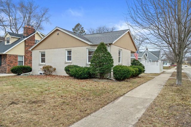 505 77th STREET, Kenosha, WI 53143