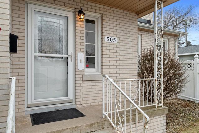 505 77th STREET, Kenosha, WI 53143