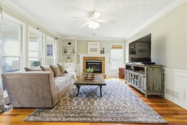 4887 Willow Creek Drive, Marietta, GA 30066