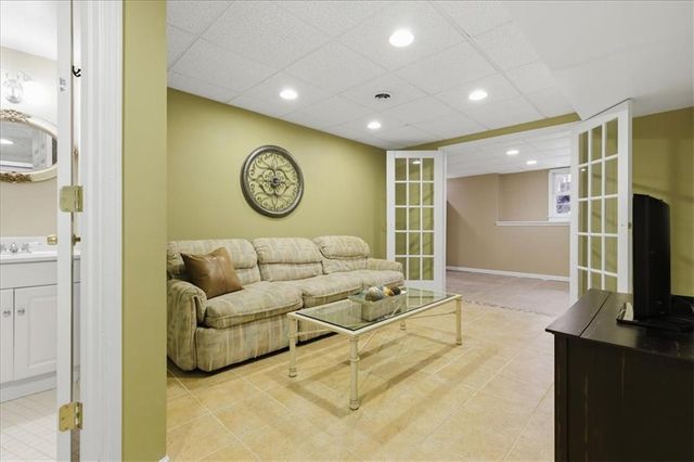 4887 Willow Creek Drive, Marietta, GA 30066