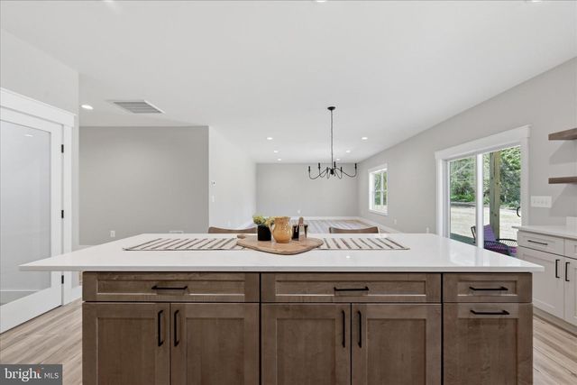 825 AVANTI DR, Bunker Hill, WV 25413