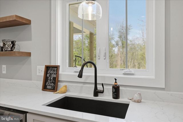 825 AVANTI DR, Bunker Hill, WV 25413