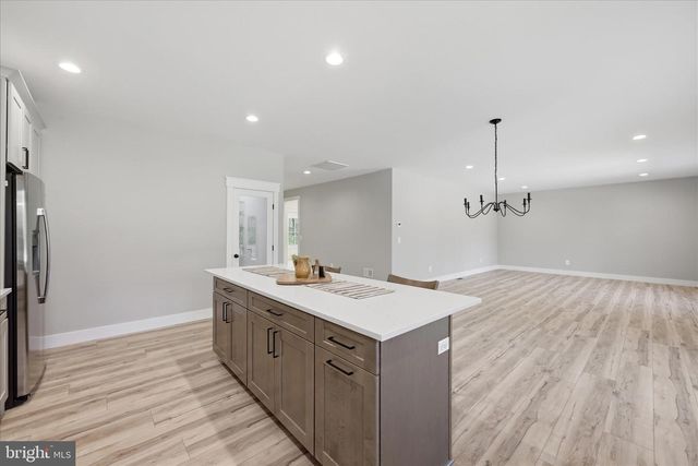 825 AVANTI DR, Bunker Hill, WV 25413