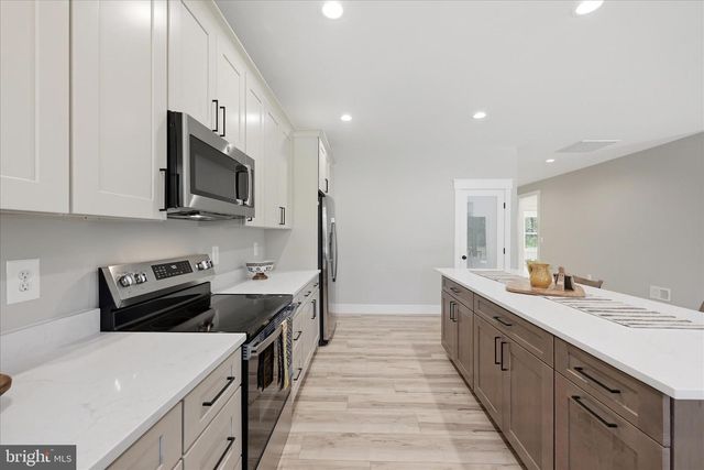 825 AVANTI DR, Bunker Hill, WV 25413
