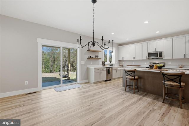 825 AVANTI DR, Bunker Hill, WV 25413