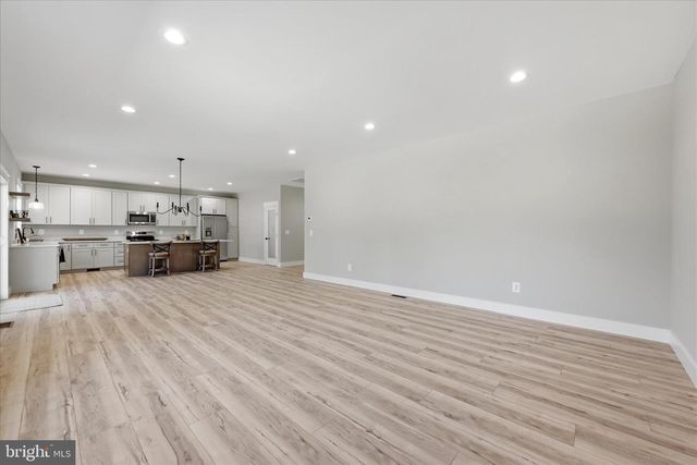 825 AVANTI DR, Bunker Hill, WV 25413