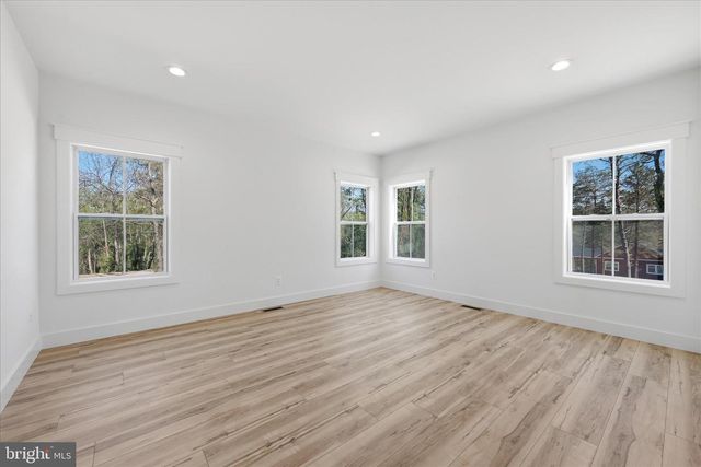 825 AVANTI DR, Bunker Hill, WV 25413