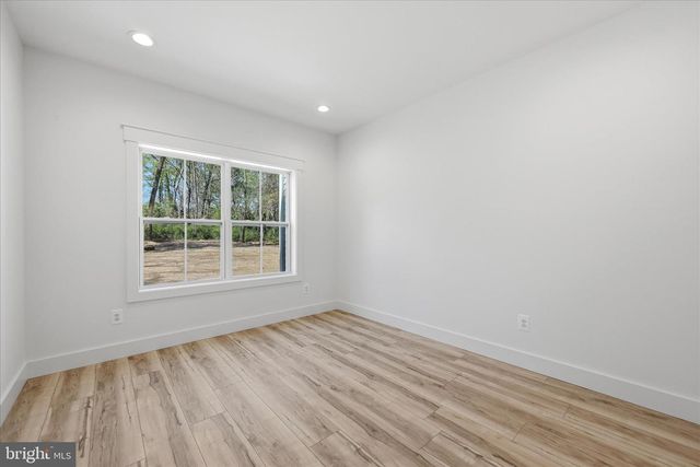 825 AVANTI DR, Bunker Hill, WV 25413