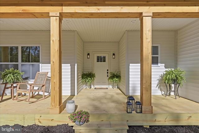 825 AVANTI DR, Bunker Hill, WV 25413