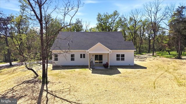 825 AVANTI DR, Bunker Hill, WV 25413