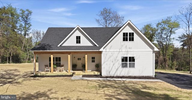 825 AVANTI DR, Bunker Hill, WV 25413