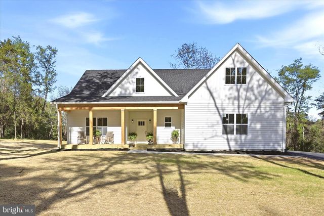825 AVANTI DR, Bunker Hill, WV 25413