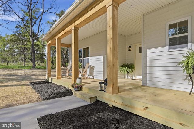 825 AVANTI DR, Bunker Hill, WV 25413