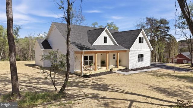 825 AVANTI DR, Bunker Hill, WV 25413