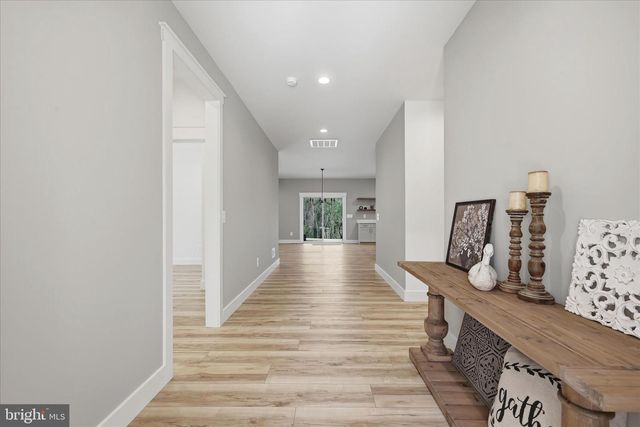 825 AVANTI DR, Bunker Hill, WV 25413