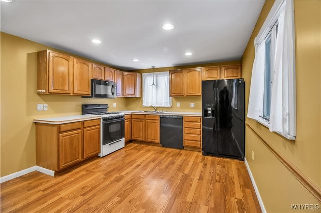 41 Dartwood Drive, Cheektowaga, NY 14227