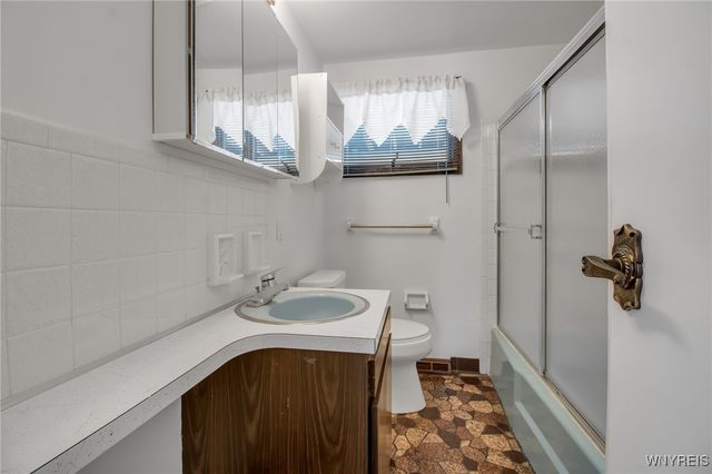 41 Dartwood Drive, Cheektowaga, NY 14227