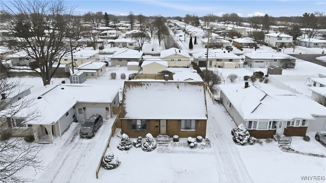 41 Dartwood Drive, Cheektowaga, NY 14227