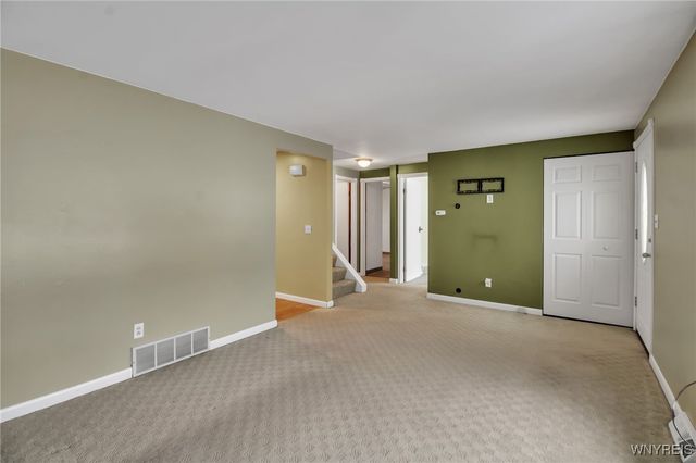 41 Dartwood Drive, Cheektowaga, NY 14227