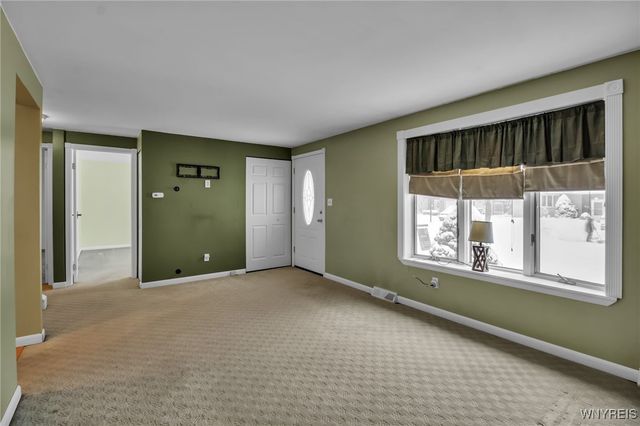 41 Dartwood Drive, Cheektowaga, NY 14227