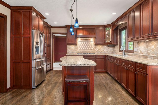 978 Valleyview Drive, Westerville, OH 43081