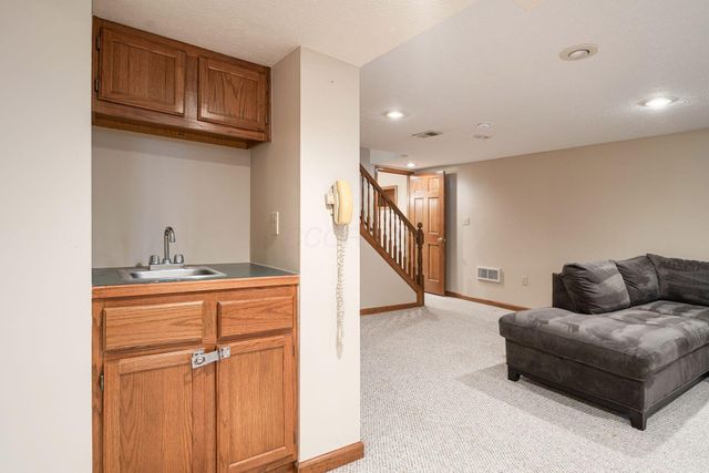 978 Valleyview Drive, Westerville, OH 43081