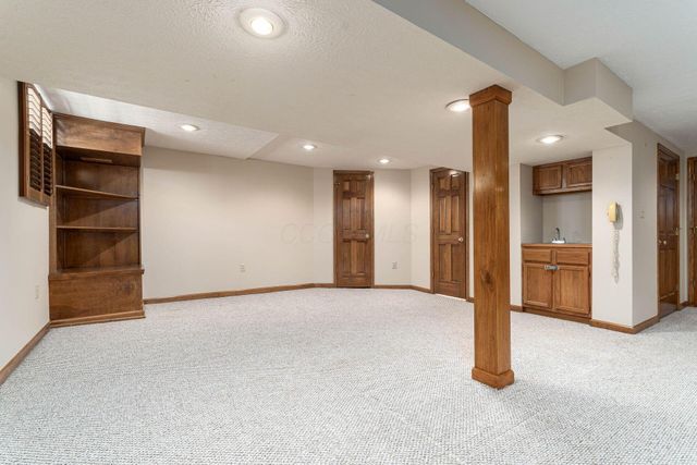 978 Valleyview Drive, Westerville, OH 43081