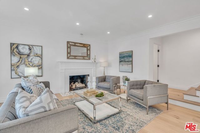 135 S Linden Drive, Beverly Hills, CA 90212