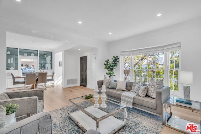 135 S Linden Drive, Beverly Hills, CA 90212