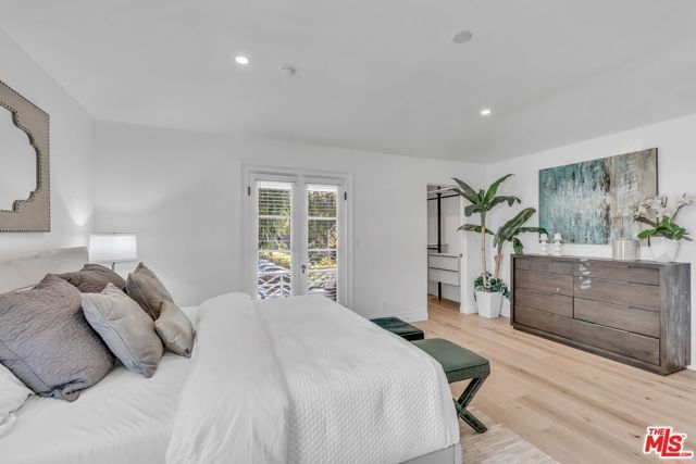 135 S Linden Drive, Beverly Hills, CA 90212