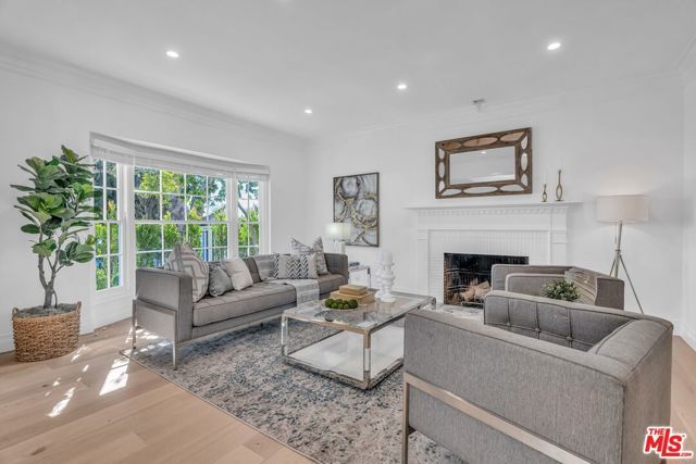 135 S Linden Drive, Beverly Hills, CA 90212