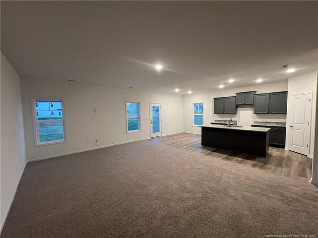 415 Traveller Way, Raeford, NC 28376