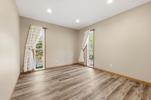 71 B Street, Saint Paul, MN 55106