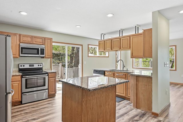 71 B Street, Saint Paul, MN 55106