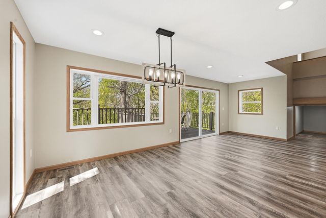 71 B Street, Saint Paul, MN 55106