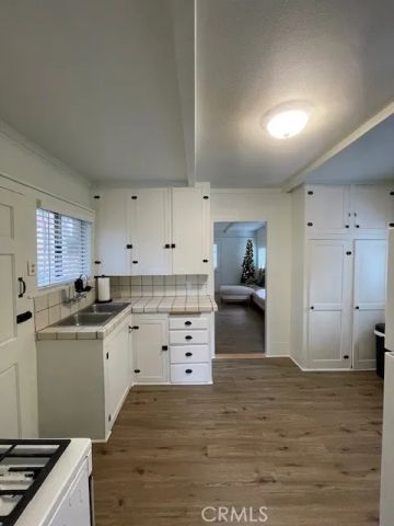 23752 Inspiration, Crestline, CA 92325