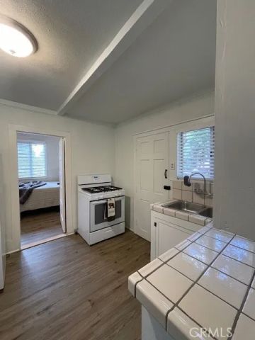 23752 Inspiration, Crestline, CA 92325