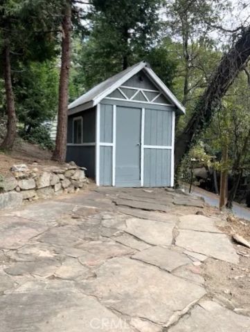 23752 Inspiration, Crestline, CA 92325