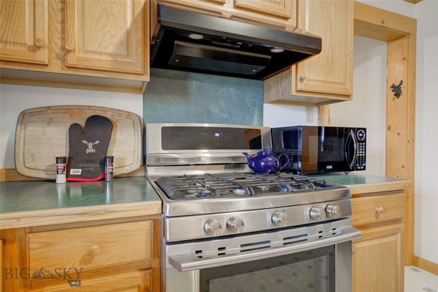 13 Coachman Lane, Mcallister, MT 59740