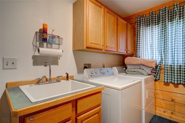 13 Coachman Lane, Mcallister, MT 59740